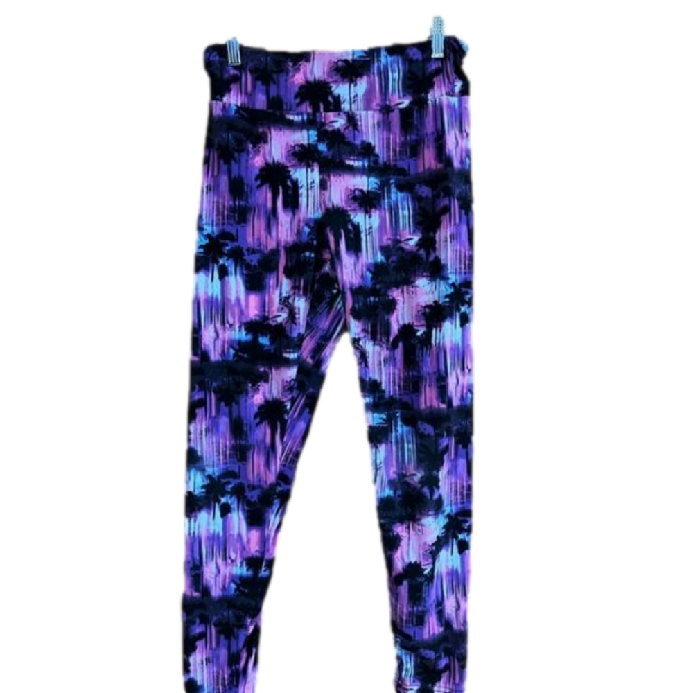 No boundaries youth size large purple palm tree leggings